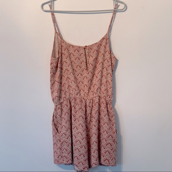 Romper White and Red - Picture 2 of 7